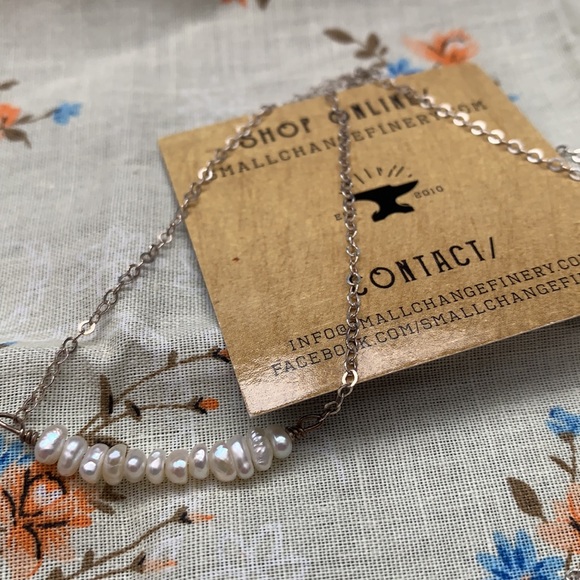 Freshwater Pearl Bar Necklce - Picture 2 of 2